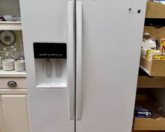 Whirlpool 25.6 cu. Ft. Refrigerator with Ice and water in the door