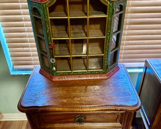 Display Cabinet (can be mounted on Wall)
Nightstand