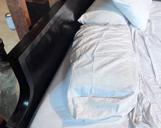 Dark bedframe with headboard 