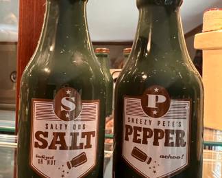 Salt & pepper shakers