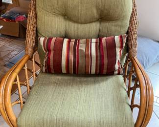 Wicker swivel chair