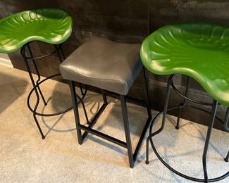 Tractor seat style bar stools with leather stool