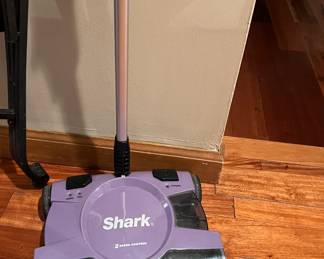 Shark sweeper