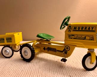 Hallmark Keepsake Kiddie Car Classics - "Murray Super Deluxe Tractor"