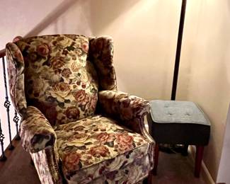 LaZBoy recliner with footstool
