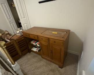 Seeing table work storage 