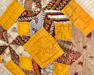 LOVELY MADDER BROWN AND CHEDDAR STAR QUILT.