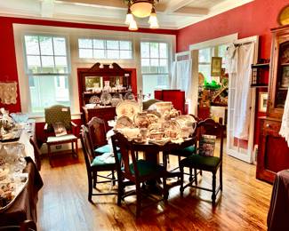 LARGE ANTIQUE DINING ROOM