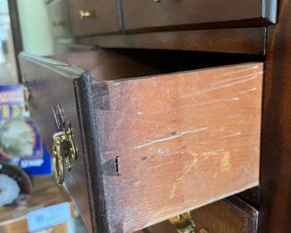 FRENCH DOVE-TAILING.