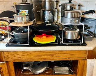 BACK TO THE KITCHEN.