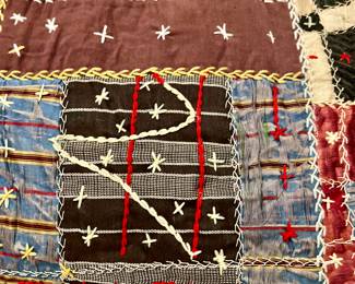 AMERICAN INDIAN ANTIQUE QUILT.
