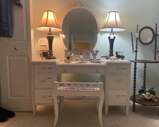 Vanity Desk with Stool, Lamp Pair 