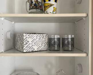 Serving bowl, serving tray