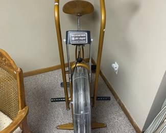 Smooth Fitness Sit N Cycle Bike 