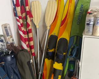 Flags, paddles, skis