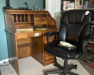 Executive Swivel Office Chair, Lea Wood Desk 