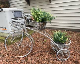 Various Outdoor Decor and Lawn Ornaments 