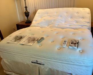 Sleep number with flexfit+ adjustable base.