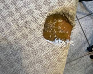 $140 Kitchen Table with 4 chairs Iron and glass top. Corners are rounded. Two chairs have rust from being out doors, two chairs have upholstery damage 
42W 29T