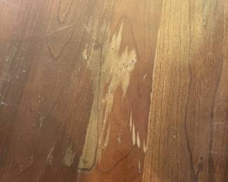 $46 Broyhill side table (some damage) 22W 27D 23T