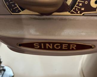 $200 Singer sewing machine Slant - O- Matic 500 34W 29T 16D
