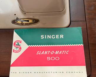 $200 Singer sewing machine Slant - O- Matic 500 34W 29T 16D