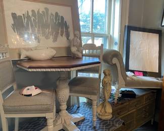 Table & Chairs, Artwork, Chaise Lounge