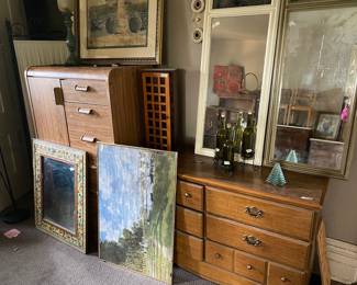 Mirrors, Artwork & Chests