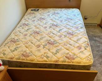 Full bed & mattress. Clean no stains.