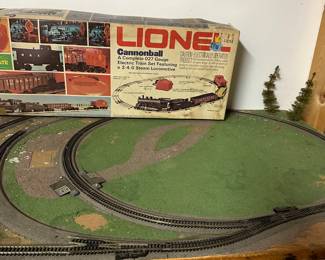 Vintage Lionel train set 