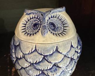 Owl cookie jar 