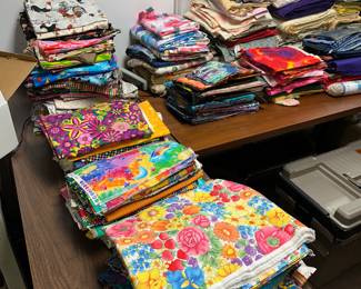 Thousands of pieces of quilting squares, fabric 
