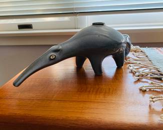 Large pottery, blue ant eater