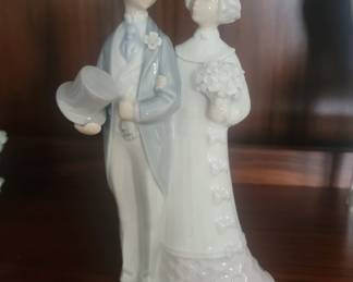 Lladro Wedding Bride and Groom
$100