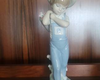 Lladro Flower Harvest Boy #1286 Retired $25.00