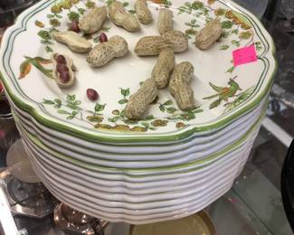 Ceramic, peanuts