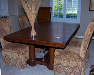 Beautiful wooden dining table and upholstered chairs(x4)