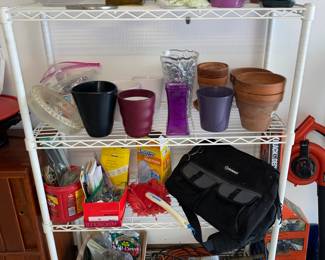 Assorted garage items