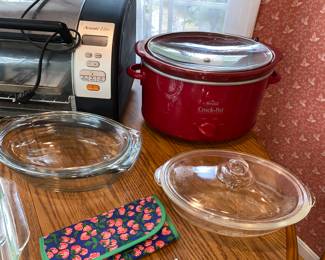 Crock pot - Vtg, glass kitchen ware