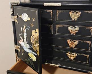 Jewelry Asian felt drawers