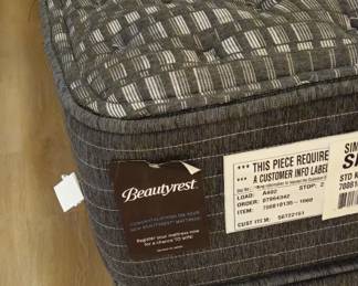 King Size Beautirest Bed
Nearly New