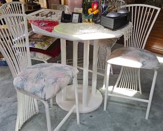 MCM Bistro Set