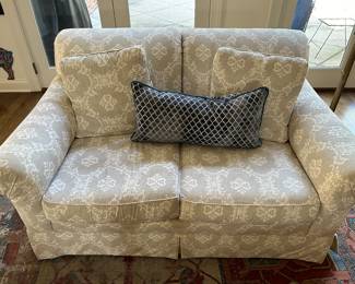 loveseat