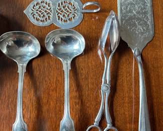 silver plated serving pieces