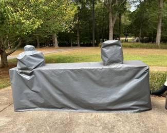 Outdoor kitchen with cover