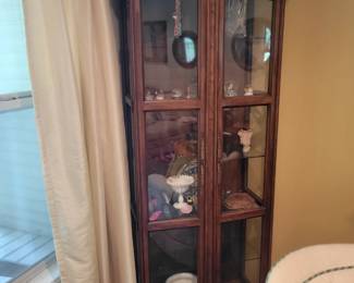 Display Cabinet 