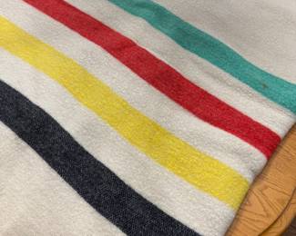 VINTAGE HUDSON BAY WOOL BLANKET 4.5 POINT 