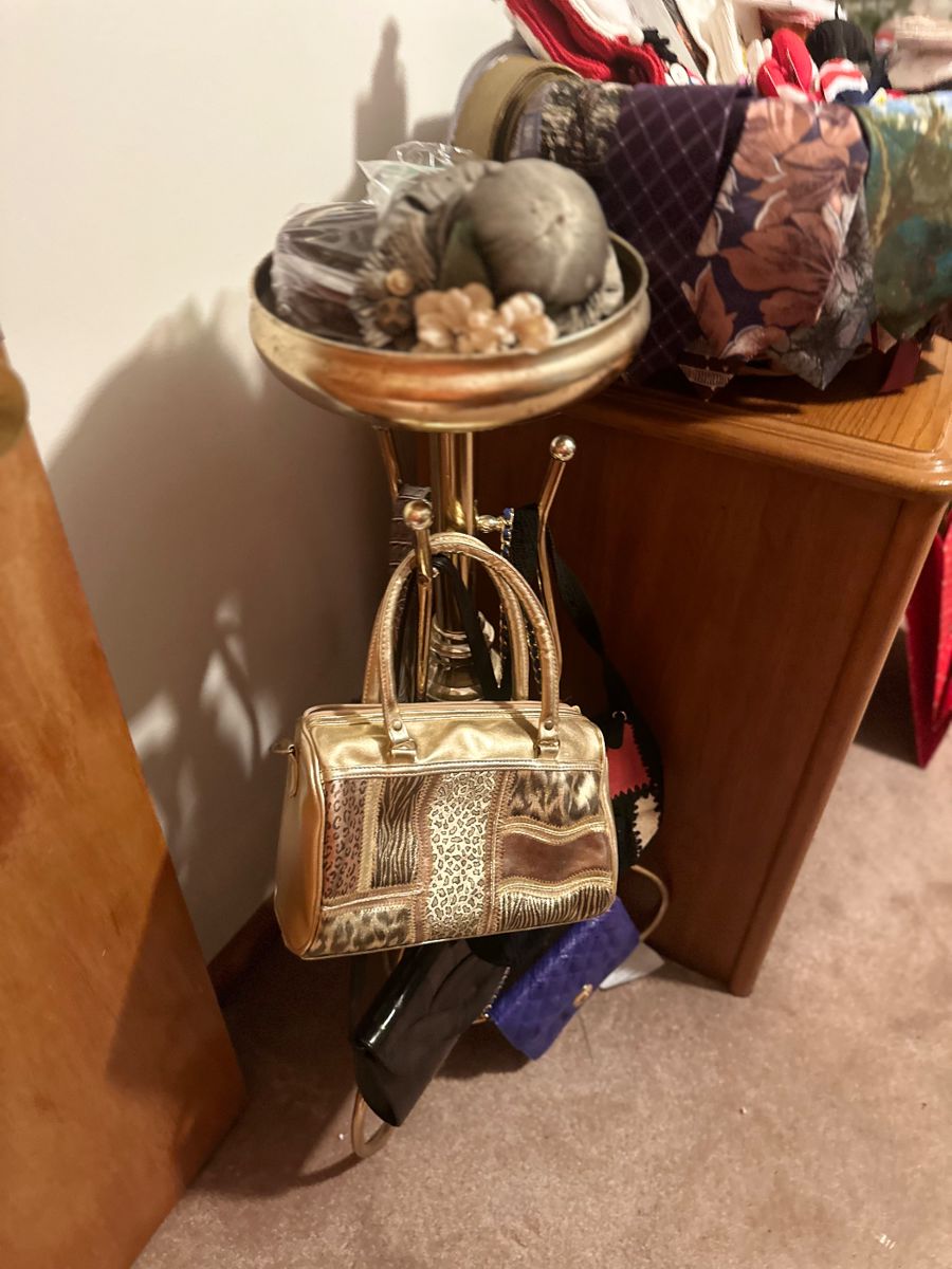 Estate Sales By Amy Huge Sale in POWELL starts on 7/26/2024