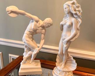 Discobolus of Myron and Birth of Venus Aphrodite statues