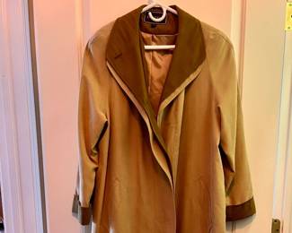 Gallery coat - size 8